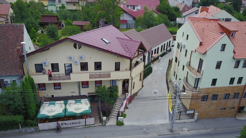 Flowers House سيبيو المظهر الخارجي الصورة
