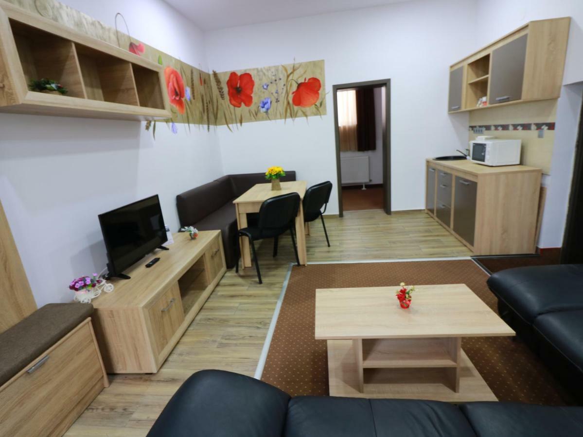 Flowers House سيبيو المظهر الخارجي الصورة